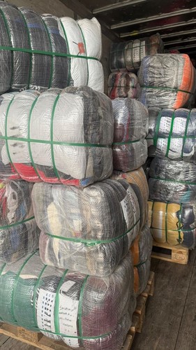 Wholesale clothing bales mixed - clothing,