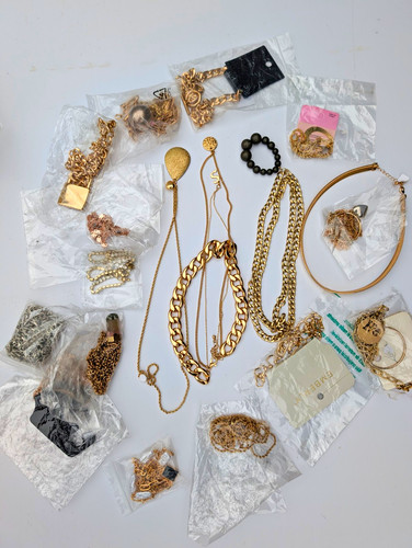 Gold tone fashion necklaces - gold,